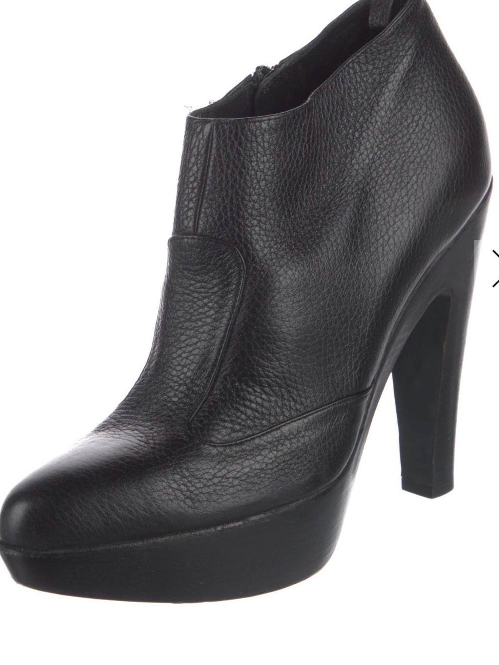 MAX MARA  Black Leather Platform Ankle Bootie